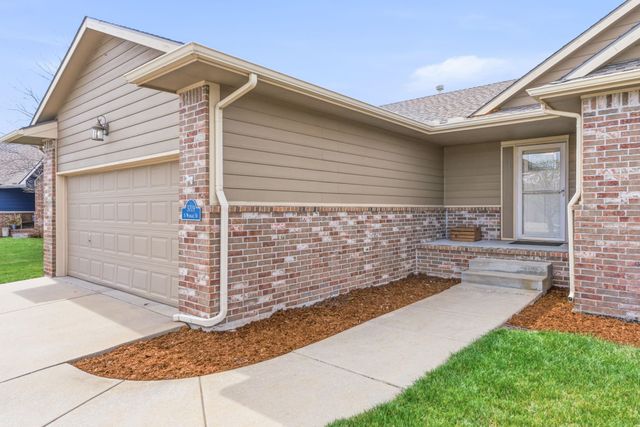 3719 S Westgate St, Wichita, KS 67215