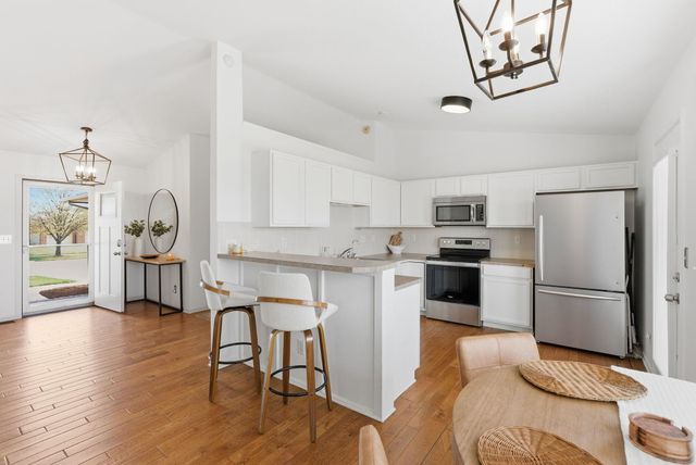 3719 S Westgate St, Wichita, KS 67215