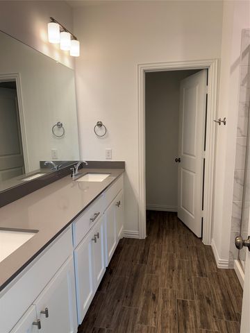 5123 Community Street, Haltom City, TX 76117