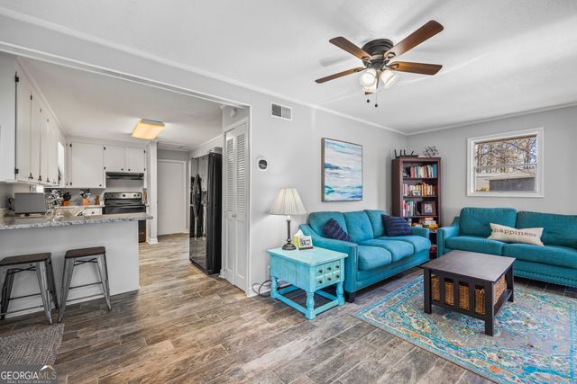 39 Jim Garvey Road, Hartwell, GA 30643