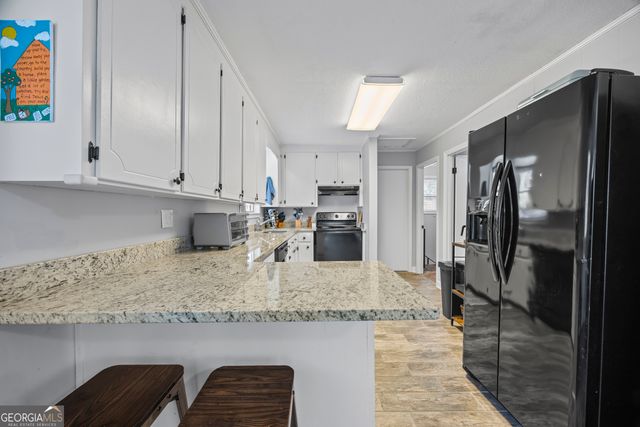 39 Jim Garvey Road, Hartwell, GA 30643