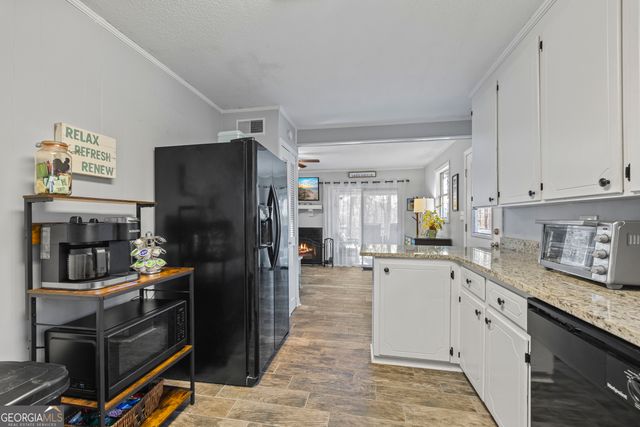 39 Jim Garvey Road, Hartwell, GA 30643