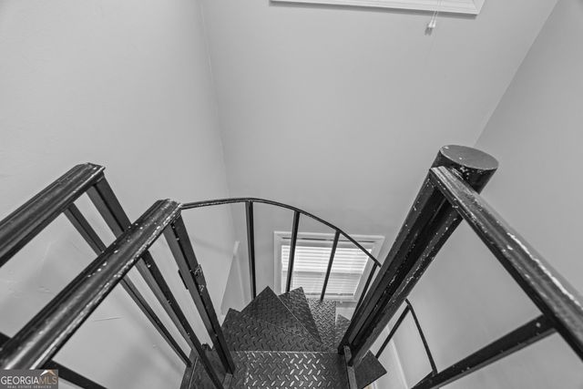 39 Jim Garvey Road, Hartwell, GA 30643