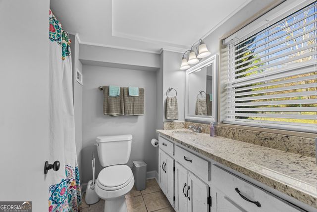 39 Jim Garvey Road, Hartwell, GA 30643