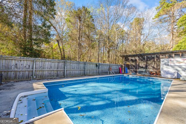 39 Jim Garvey Road, Hartwell, GA 30643
