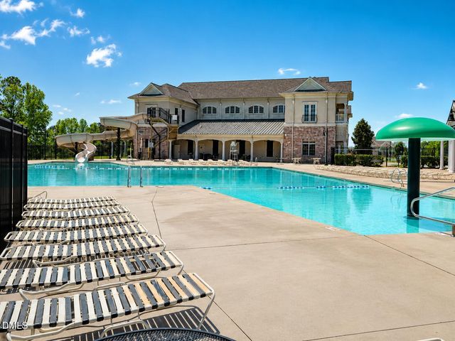 39 Breton Drive, Clayton, NC 27527