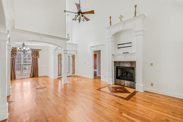 2635 James Edmon Ct, Murfreesboro, TN 37129