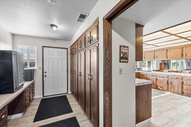 10506 Claribel Road, Oakdale, CA 95361