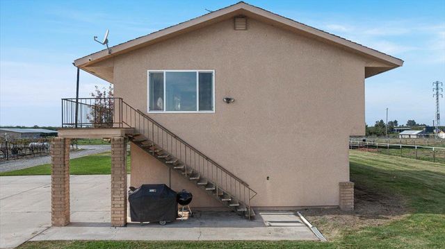 10506 Claribel Road, Oakdale, CA 95361