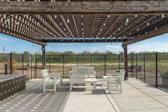 10506 Claribel Road, Oakdale, CA 95361