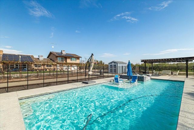 10506 Claribel Road, Oakdale, CA 95361