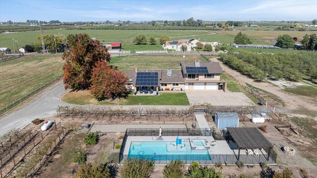 10506 Claribel Road, Oakdale, CA 95361