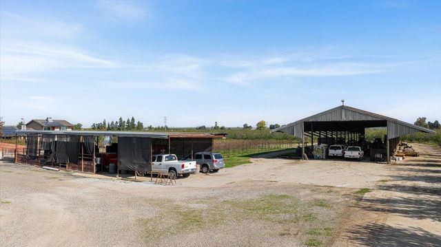 10506 Claribel Road, Oakdale, CA 95361