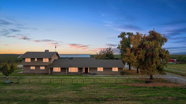 10506 Claribel Road, Oakdale, CA 95361