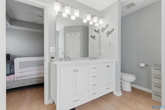 608 Wade Road SE, Owens Cross Roads, AL 35763