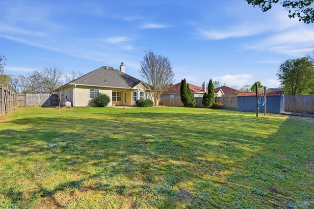 608 Wade Road SE, Owens Cross Roads, AL 35763