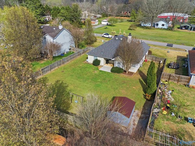 608 Wade Road SE, Owens Cross Roads, AL 35763