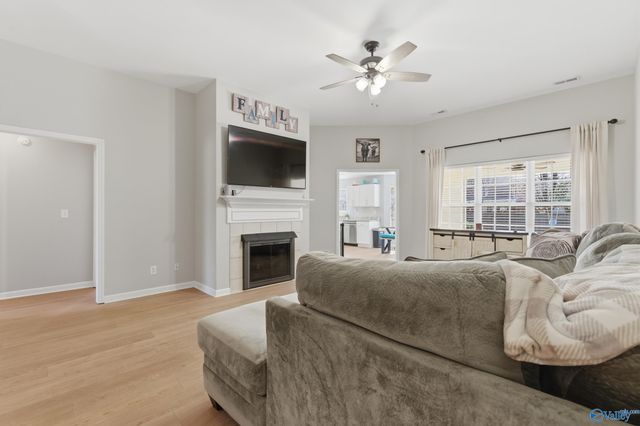 608 Wade Road SE, Owens Cross Roads, AL 35763