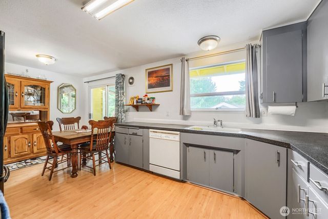 17415 128 Avenue SE, Renton, WA 98058