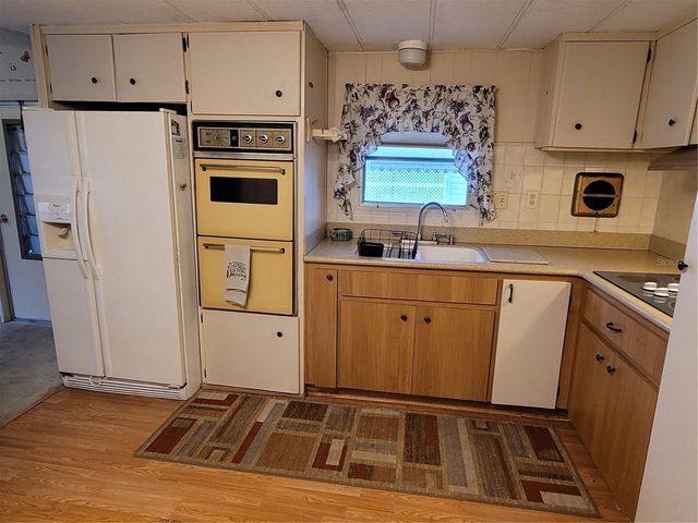 1300 SEAHORSE LANE, Englewood, FL 34224