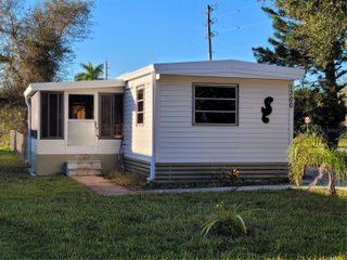 1300 SEAHORSE LANE, Englewood, FL 34224