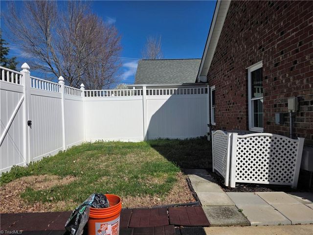 4293 Lumsden Lane, High Point, NC 27265