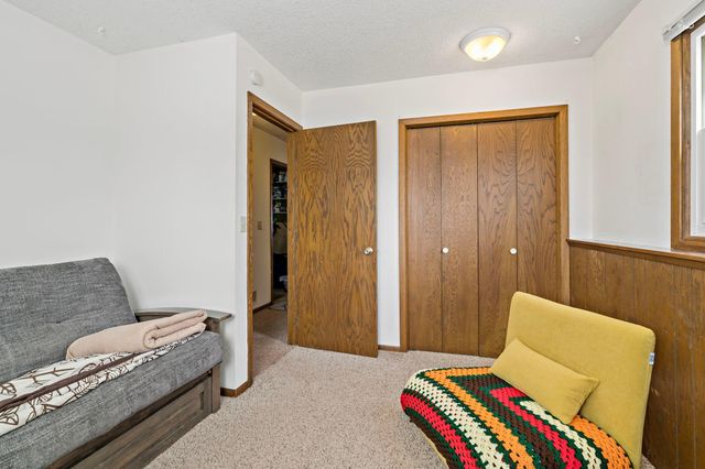 15335 Valley View Drive, Savage, MN 55378