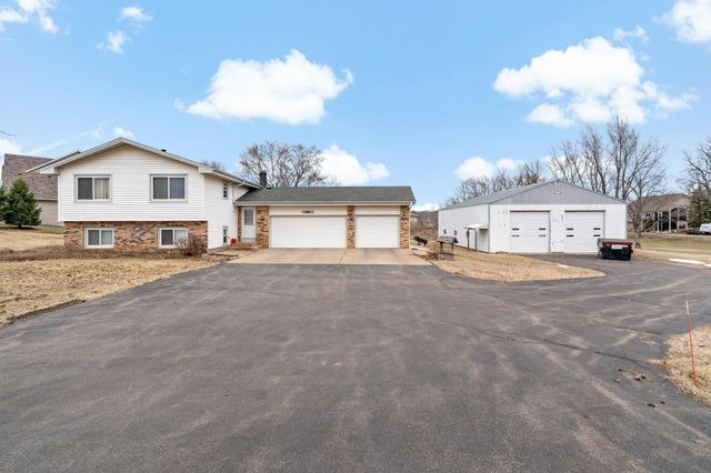 15335 Valley View Drive, Savage, MN 55378