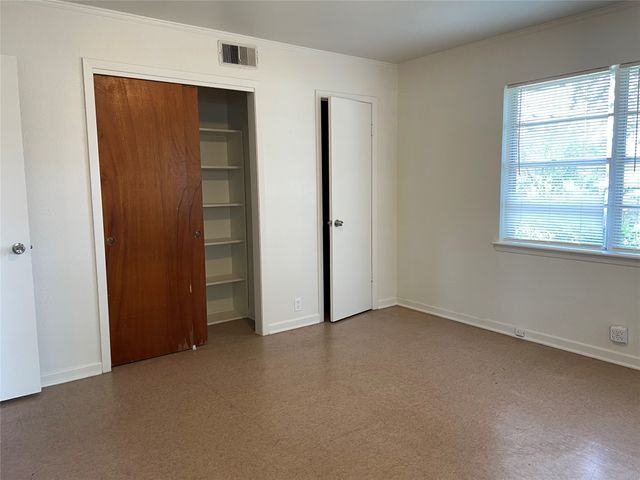 202 N 5th Street, Midlothian, TX 76065