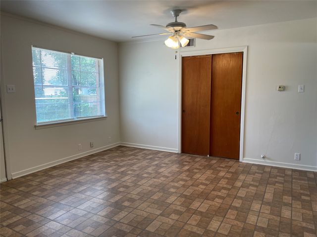 202 N 5th Street, Midlothian, TX 76065