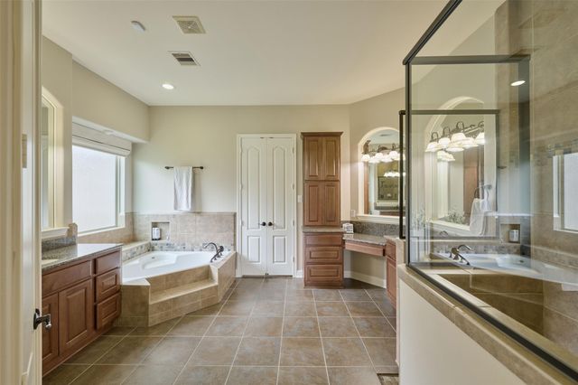 13606 Oak Harbor Bend, Cypress, TX 77429