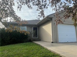 337 N 4th Terrace, Louisburg, KS 66053