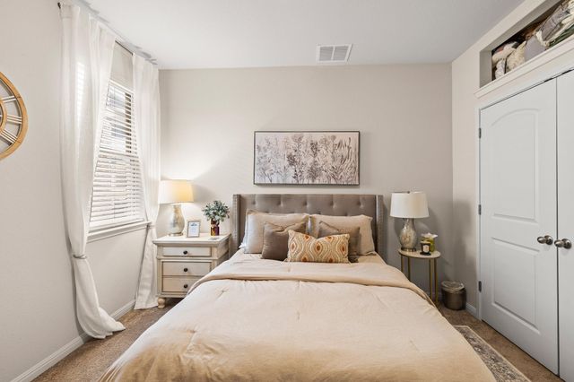 276 FINSTOWN ST, Hutto, TX 78634