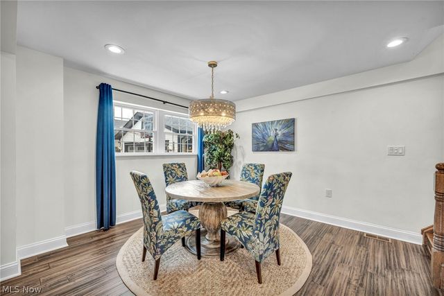 6008 W Clinton Avenue, Cleveland, OH 44102