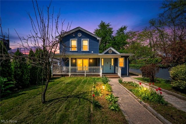 6008 W Clinton Avenue, Cleveland, OH 44102