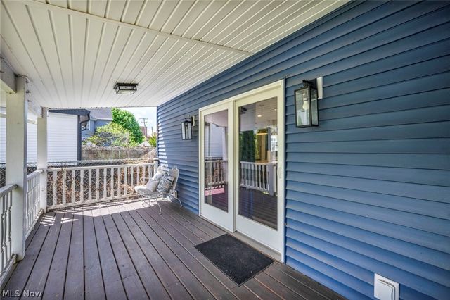 6008 W Clinton Avenue, Cleveland, OH 44102