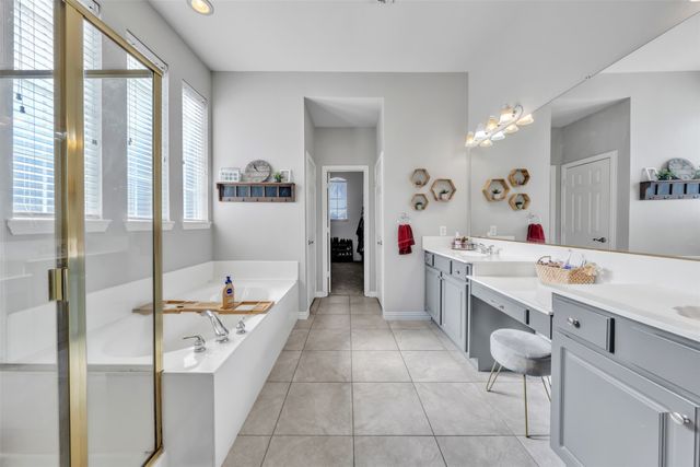 1606 Mallard Circle, Mansfield, TX 76063