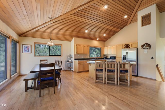 17855 Lava Butte Lane, Sunriver, OR 97707