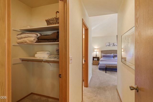 17855 Lava Butte Lane, Sunriver, OR 97707