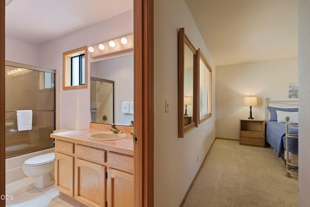 17855 Lava Butte Lane, Sunriver, OR 97707