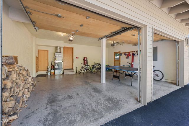 17855 Lava Butte Lane, Sunriver, OR 97707