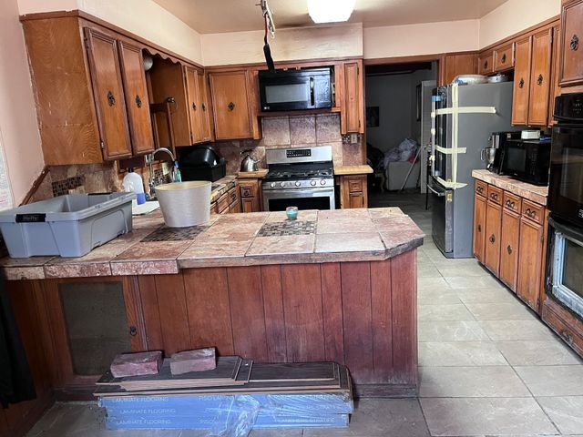 3228 Pines Road, Shreveport, LA 71119
