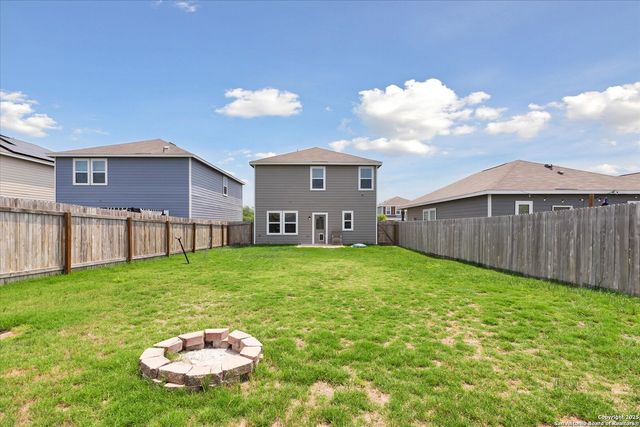 5639 Pearl Meadow, Converse, TX 78109