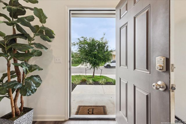 5639 Pearl Meadow, Converse, TX 78109