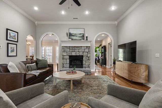 6114 W Jana Place, Fayetteville, AR 72704