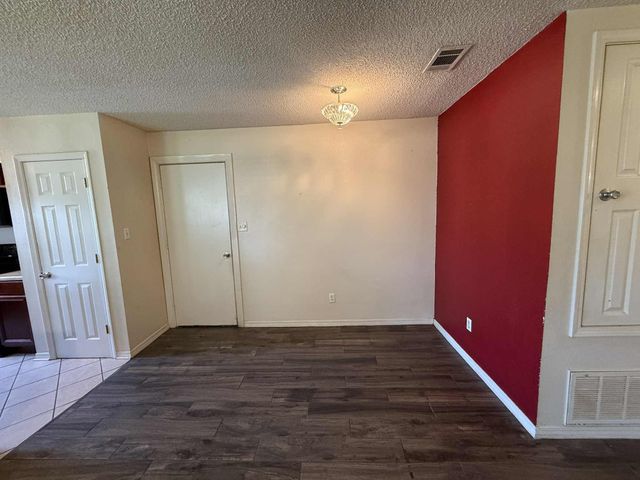 466 Sara Avenue, Mary Esther, FL 32569