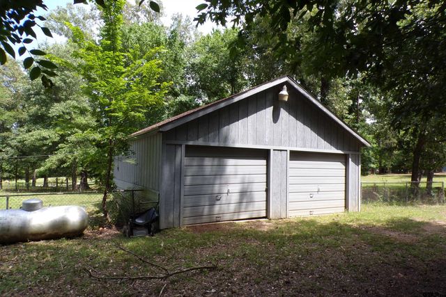 13946 E Hwy 31 E, Tyler, TX 75705