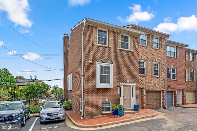 938 S ROLFE ST, Arlington, VA 22204