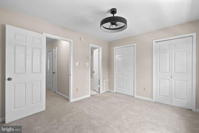 938 S ROLFE ST, Arlington, VA 22204