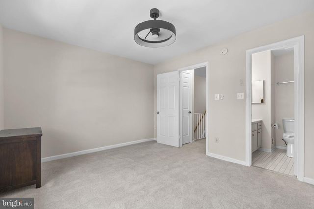 938 S ROLFE ST, Arlington, VA 22204